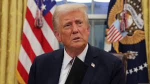 एपी-एनआरओसी सर्वेक्षण: अर्थव्यवस्था संभालने में ट्रंप की लोकप्रियता में आई कमी