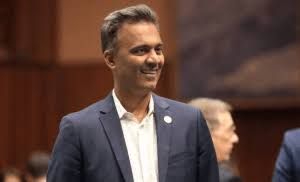 भारतीय मूल के अमेरिकी अमीश शाह ने एरिजोना से डेमोक्रेटिक पार्टी का प्राइमरी चुनाव जीता