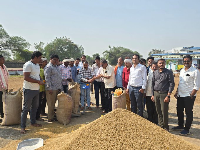 छत्तीसगढ़ में धान खरीदी प्रारंभ छत्तीसगढ़ में धान खरीदी प्रारंभ