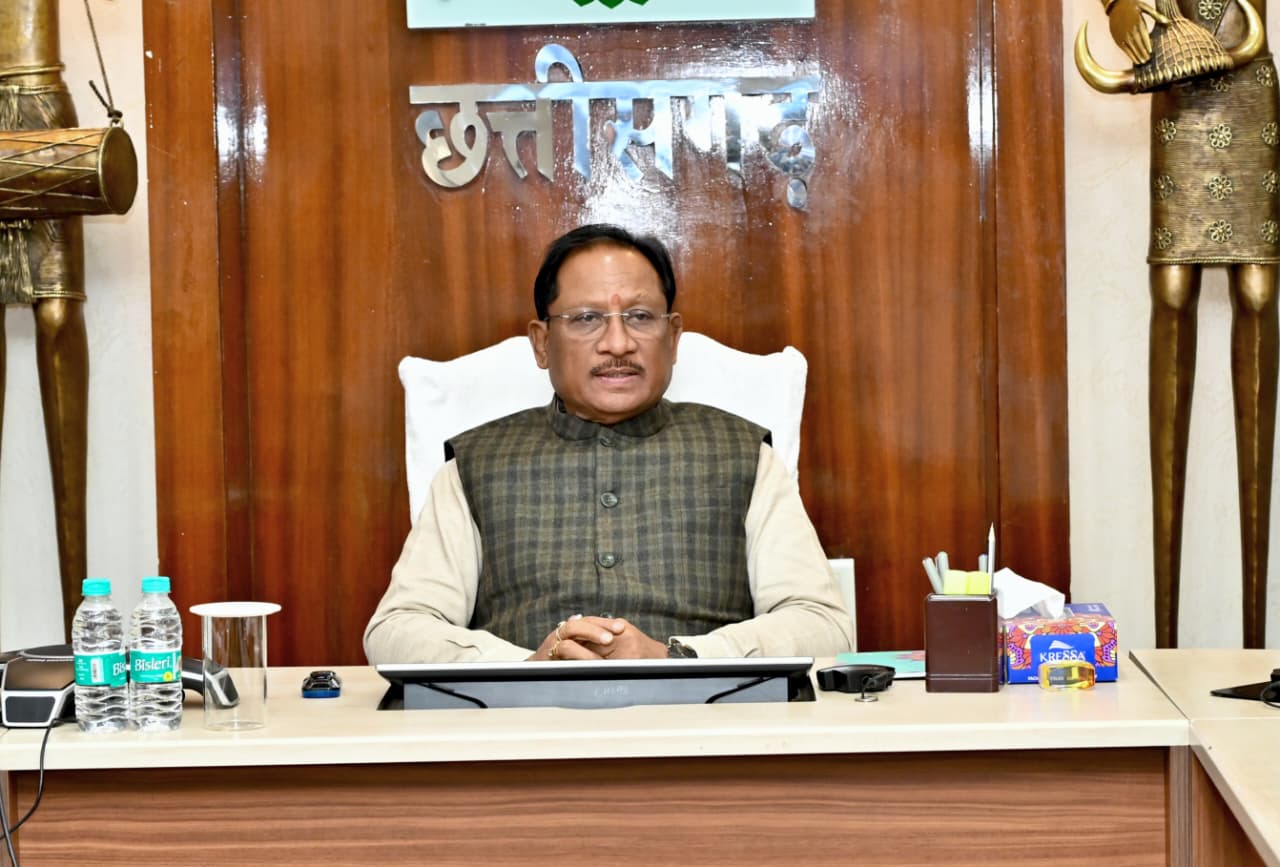 आत्मसमर्पित नक्सलियों को मिलेगा कानूनी प्रकरण से छुटकारा, साय कैबिनेट ने लिया फैसला आत्मसमर्पित नक्सलियों को मिलेगा कानूनी प्रकरण से छुटकारा, साय कैबिनेट ने लिया फैसला