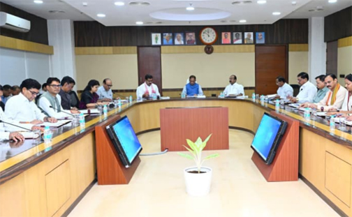 साय कैबिनेट की बैठक में लिए गए कई महत्वपूर्ण निर्णय साय कैबिनेट की बैठक में लिए गए कई महत्वपूर्ण निर्णय