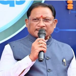    &lsquo;पुनर्वास से पुनर्जीवन&rsquo; की बड़ी सफलता, 81 नक्सलियों ने छोड़ा हिंसा का रास्ता 