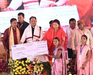  महतारी वंदन योजना से मातृशक्ति को मिला आर्थिक संबल : मुख्यमंत्री विष्णु देव साय