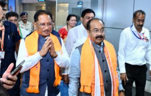  पश्चिम बंगाल में भाजपा की ऐतिहासिक विजय के बाद मुख्यमंत्री  विष्णुदेव साय का रायपुर आगमन पर भव्य स्वागत