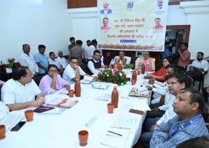  रेशम, खादी और हथकरघा क्षेत्र को नई दिशा: केंद्रीय वस्त्र मंत्री गिरिराज सिंह ने दिए महत्वपूर्ण निर्देश