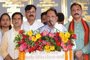  मुख्यमंत्री ने जांजगीर-चांपा जिले में 295 करोड़ रुपये से अधिक के 341 विकास कार्यों का किया लोकार्पण एवं भूमिपूजन
