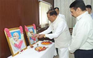   सत्य, अहिंसा और सादगी के आदर्श हमें राष्ट्रसेवा की प्रेरणा देते रहेंगे : मुख्यमंत्री 