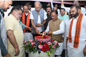  प्रधानमंत्री नरेंद्र मोदी के जनसेवा के 25 वर्ष देश के विकास और परिवर्तन की प्रेरक यात्रा : मुख्यमंत्री विष्णुदेव साय