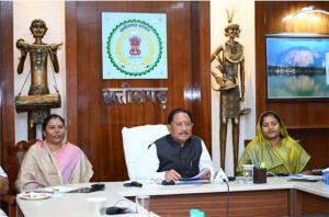 मुख्यमंत्री विष्णु देव साय ने पूर्व केंद्रीय मंत्री स्वर्गीय लरंग साय की प्रतिमा का किया वर्चुअल अनावरण मुख्यमंत्री विष्णु देव साय ने पूर्व केंद्रीय मंत्री स्वर्गीय लरंग साय की प्रतिमा का किया वर्चुअल अनावरण