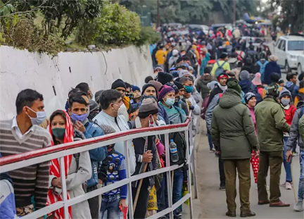 वैष्णो देवी: मंदिर परिसर में किसी भी तरह की भीड़भाड़ को रोकने के लिए कई कदमों की घोषणा वैष्णो देवी: मंदिर परिसर में किसी भी तरह की भीड़भाड़ को रोकने के लिए कई कदमों की घोषणा