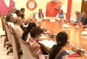 नड्डा ने 14 देशों के राजनयिकों से किया संवाद नड्डा ने 14 देशों के राजनयिकों से किया संवाद