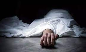 एक ही परिवार के 4 लोगों की लाश मिली...! मासूम बेटा-बेटी को मारा...!, फिर फंदे पर झूला...! एक ही परिवार के 4 लोगों की लाश मिली...! मासूम बेटा-बेटी को मारा...!, फिर फंदे पर झूला...!