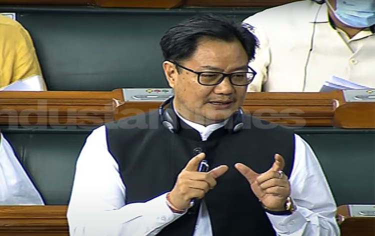 संसदीय और विधानसभा चुनाव एक साथ कराने का प्रस्ताव विधि आयोग को भेजा गया है- किरेन रिजिजू संसदीय और विधानसभा चुनाव एक साथ कराने का प्रस्ताव विधि आयोग को भेजा गया है- किरेन रिजिजू