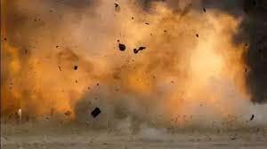 पटाखा फैक्ट्री में ब्लास्ट, 3 की मौत...! दूर तक सुनाई दी धमाके की आवाज पटाखा फैक्ट्री में ब्लास्ट, 3 की मौत...! दूर तक सुनाई दी धमाके की आवाज