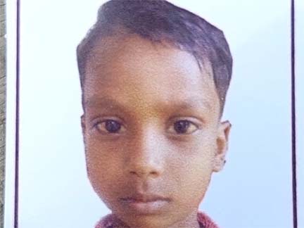 8 साल का बच्चा नदी में डूबा, खेलते-खेलते हुआ हादसा 8 साल का बच्चा नदी में डूबा, खेलते-खेलते हुआ हादसा