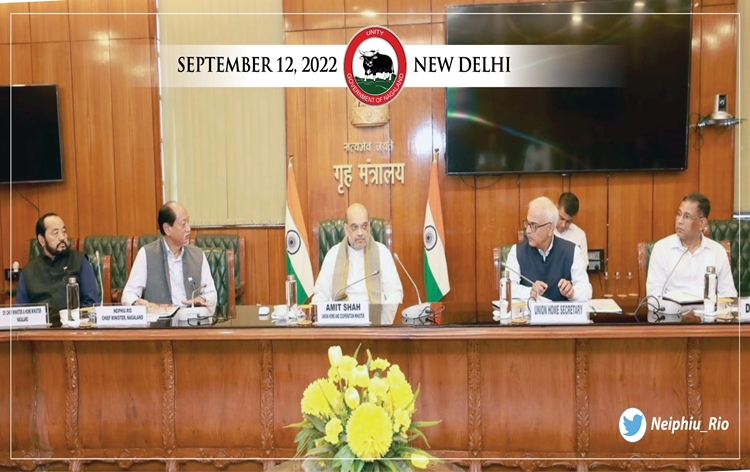 उग्रवादी संगठनों से बातचीत के बीच शाह ने नगा समूहों मुलाकात की उग्रवादी संगठनों से बातचीत के बीच शाह ने नगा समूहों मुलाकात की