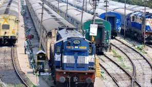 पटरियों पर मवेशियों के कटने से अक्टूबर के शुरुआती नौ दिनों में 200 ट्रेन प्रभावित पटरियों पर मवेशियों के कटने से अक्टूबर के शुरुआती नौ दिनों में 200 ट्रेन प्रभावित