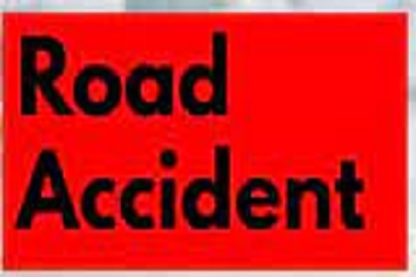 मजदूरों से भरे पिकअप वाहन के पलटने से दो लोगों की मौत, 29 घायल मजदूरों से भरे पिकअप वाहन के पलटने से दो लोगों की मौत, 29 घायल