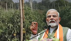 मोदी ने सब्जी क्रांति के लिए कालाहांडी के किसानों की सराहना की मोदी ने सब्जी क्रांति के लिए कालाहांडी के किसानों की सराहना की