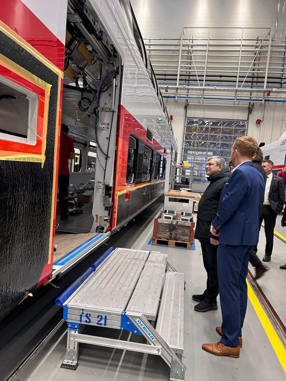 वर्ल्ड इकोनॉमिक फोरम में अश्विनी वैष्णव ने पेश किया नए भारत का विजन वर्ल्ड इकोनॉमिक फोरम में अश्विनी वैष्णव ने पेश किया नए भारत का विजन