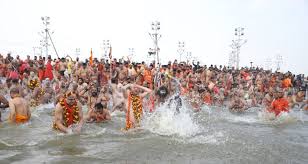 मौनी अमावस्या पर अयोध्या में श्रद्धालुओं की उमड़ी भीड़ मौनी अमावस्या पर अयोध्या में श्रद्धालुओं की उमड़ी भीड़