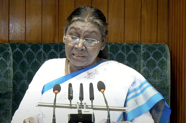 भारत के पास दुनिया का तीसरा सबसे बड़ा मेट्रो नेटवर्क: राष्ट्रपति मुर्मु भारत के पास दुनिया का तीसरा सबसे बड़ा मेट्रो नेटवर्क: राष्ट्रपति मुर्मु