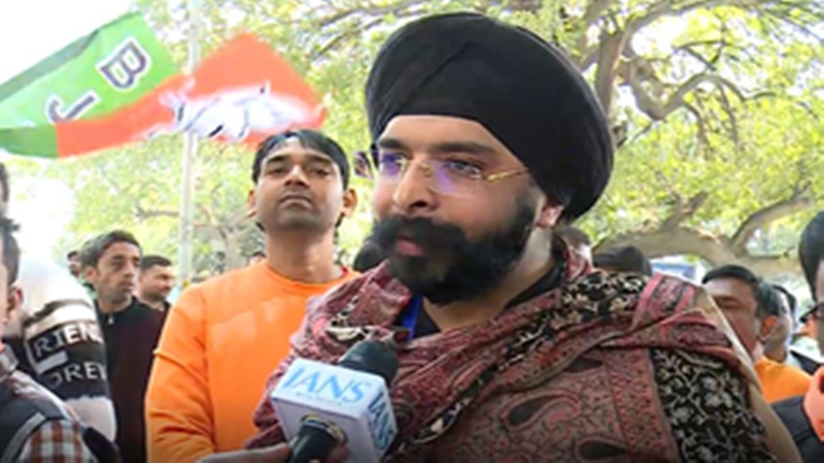 दिल्ली में भाजपा की जीत का श्रेय केंद्रीय नेतृत्व को जाता है: तेजिंदर सिंह बग्गा दिल्ली में भाजपा की जीत का श्रेय केंद्रीय नेतृत्व को जाता है: तेजिंदर सिंह बग्गा