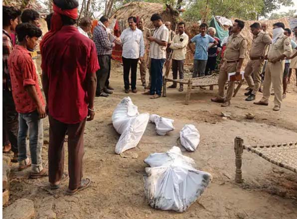 प्रयागराज में गिरी आसमानी बिजली, पति-पत्नी समेत दो बेटियां जिंदा जलीं प्रयागराज में गिरी आसमानी बिजली, पति-पत्नी समेत दो बेटियां जिंदा जलीं