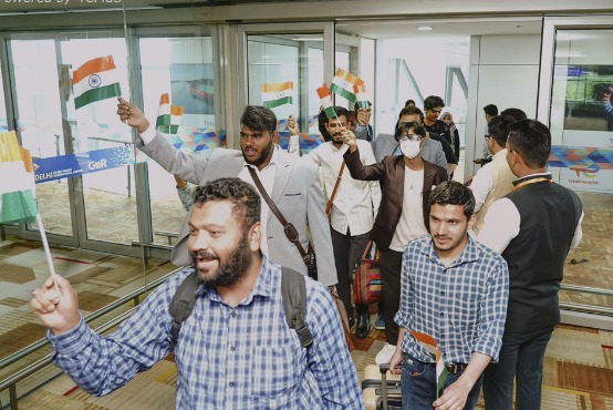 ईरान और इजराइल से करीब 3100 भारतीयों को निकाला गया: विदेश मंत्रालय ईरान और इजराइल से करीब 3100 भारतीयों को निकाला गया: विदेश मंत्रालय