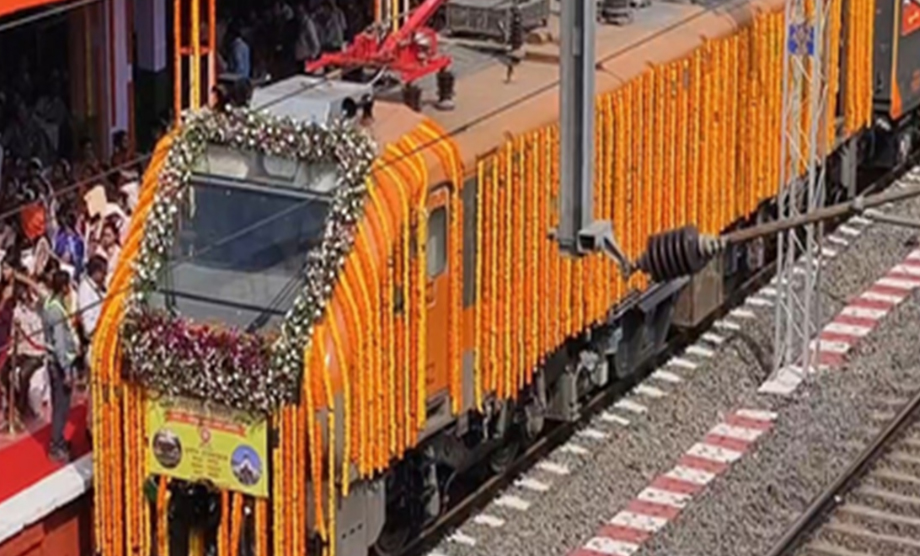 सूरत- बरहामपुर के बीच अमृत भारत एक्सप्रेस चलने से यात्री खुश,पीएम का आभार जताया सूरत- बरहामपुर के बीच अमृत भारत एक्सप्रेस चलने से यात्री खुश,पीएम का आभार जताया