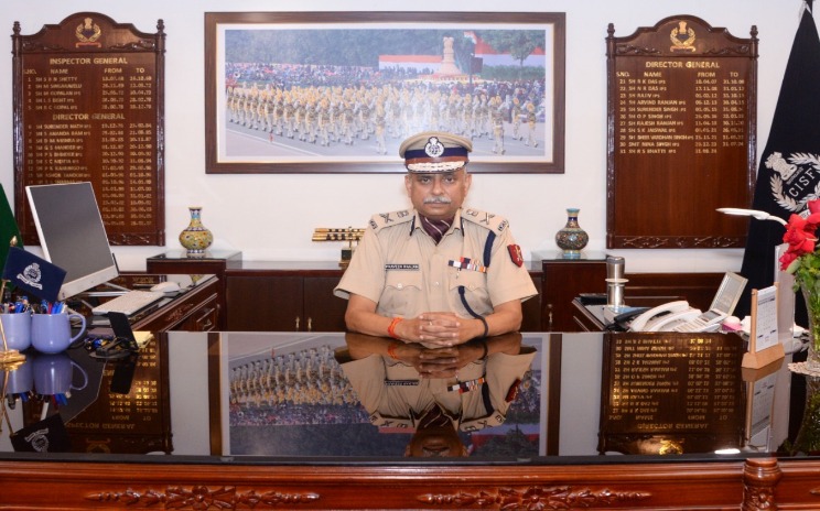 प्रवीर रंजन बने सीआईएसएफ के नए महानिदेशक, आधुनिकीकरण और पारदर्शिता पर जोर प्रवीर रंजन बने सीआईएसएफ के नए महानिदेशक, आधुनिकीकरण और पारदर्शिता पर जोर