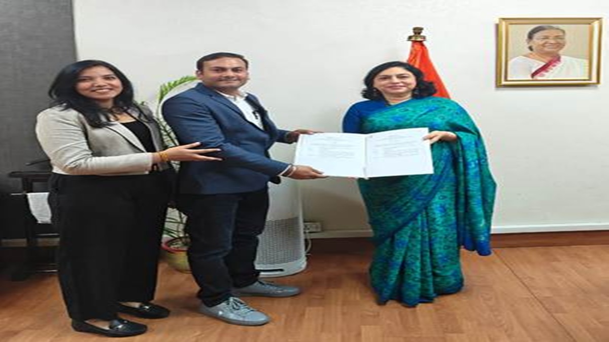 केंद्र सरकार ने कमर्शियल कोयला नीलामी के तहत तीन ब्लॉकों के लिए वेस्टिंग ऑर्डर जारी किए केंद्र सरकार ने कमर्शियल कोयला नीलामी के तहत तीन ब्लॉकों के लिए वेस्टिंग ऑर्डर जारी किए