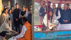 बांसुरी स्वराज ने ब्रज घाट पर पिता स्वराज कौशल की अस्थियां गंगा में विसर्जित कीं बांसुरी स्वराज ने ब्रज घाट पर पिता स्वराज कौशल की अस्थियां गंगा में विसर्जित कीं