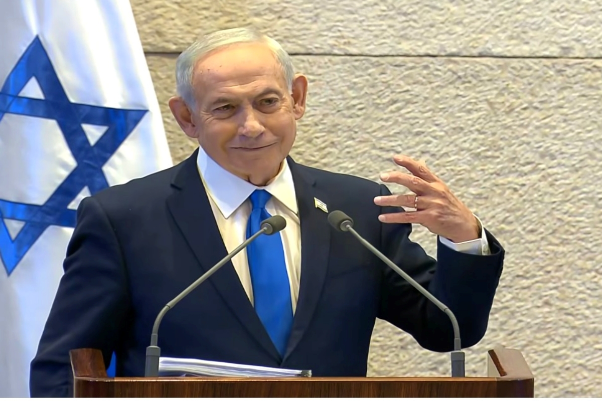 नेसेट में पीएम मोदी का भव्य स्वागत, नेतन्याहू बोले—आप दोस्त से बढ़कर भाई जैसे नेसेट में पीएम मोदी का भव्य स्वागत, नेतन्याहू बोले—आप दोस्त से बढ़कर भाई जैसे