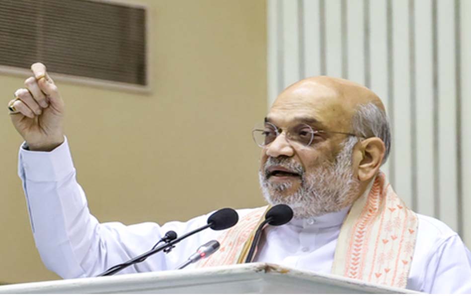 बंगाल सरकार ने बाड़ लगाने के लिए 7 दिनों में बीएसएफ को 600 हेक्टेयर जमीन सौंपी: अमित शाह बंगाल सरकार ने बाड़ लगाने के लिए 7 दिनों में बीएसएफ को 600 हेक्टेयर जमीन सौंपी: अमित शाह