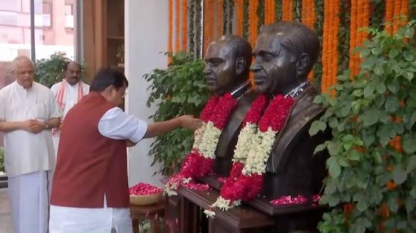 भाजपा प्रमुख नितिन नवीन ने श्यामा प्रसाद मुखर्जी को श्रद्धांजलि दी भाजपा प्रमुख नितिन नवीन ने श्यामा प्रसाद मुखर्जी को श्रद्धांजलि दी
