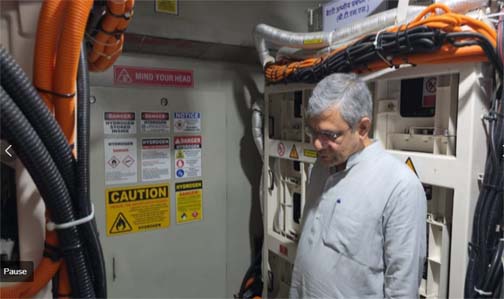 अश्विनी वैष्णव ने बताए भारत की पहली हाइड्रोजन ट्रेन ‘नमो ग्रीन रेल’ के खास फीचर्स, ‘भारतीय रेलवे के लिए बड़ा मील का पत्थर’ अश्विनी वैष्णव ने बताए भारत की पहली हाइड्रोजन ट्रेन ‘नमो ग्रीन रेल’ के खास फीचर्स, ‘भारतीय रेलवे के लिए बड़ा मील का पत्थर’