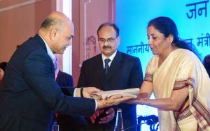  केंद्रीय वित्त मंत्री ने कहा - नये भारत के सपने को पूरा करने के लिए सरकार उद्योग जगत से जुड़ी रहेगी