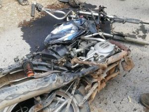 बस ने कुचला, दो बाइक सवार समेत चार की मौत