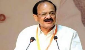  उपराष्ट्रपति ने विश्वविद्यालयों से पूर्ण बंदी के दौरान शिक्षा सत्र को सुचारू रूप से जारी रखने ऑनलाइन शिक्षण तकनीक का भरपूर प्रयोग करने को कहा