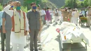  योगी आदित्यनाथ के पिता आनंद सिंह बिष्ट पंचतत्व में विलीन-बड़े बेटे ने दी मुखाग्नि