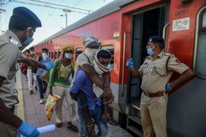  भारतीय रेलवे ने  अब तक चलाई 366  श्रमिक स्पेशल ट्रेनें