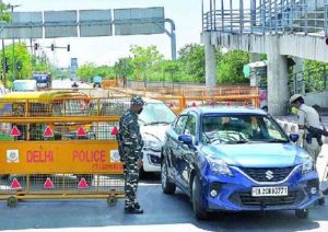  दिल्ली में लॉकडाउन का उल्लंघन करने के आरोप में करीब 2,300 लोग हिरासत में  