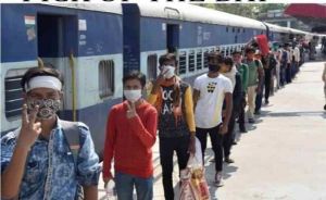   642 श्रमिक स्पेशल ट्रेनें चलायी गईं, करीब आठ लाख प्रवासियों को घर पहुंचाया गया