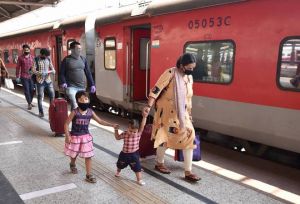  1 जून से शुरू हो रही ट्रेन में सफर के लिए क्या हैं दिशा-निर्देश