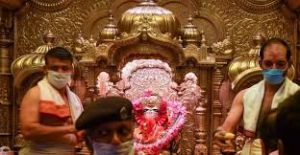   शर्तो के साथ कल से खुलेंगे धार्मिक स्थल, शॉपिंग मॉल्स, रेस्तरां और होटल  