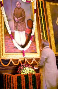  प्रधानमंत्री ने डॉ. श्यामा प्रसाद मुखर्जी की जयंती पर उन्हें श्रद्धांजलि अर्पित की