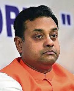  भाजपा प्रवक्ता संबित पात्रा ने प्लाज्मा दान किया