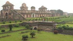 रूपमती, बाज बहादुर की 16वीं सदी के प्रेम संबंधों की कहानी पर नई किताब