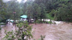 उत्तराखंड में बादल फटने से तीन की मौत, नौ लापता